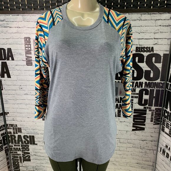 LulaRoe Gray Print 3/4 Sleeve Randy Top - Picture 1 of 6